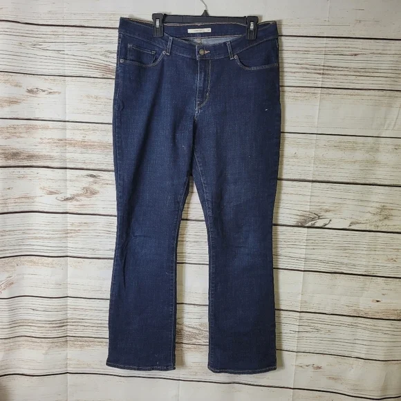 Levi's Classic Boot Jean Size 32 - Picture 2 of 5